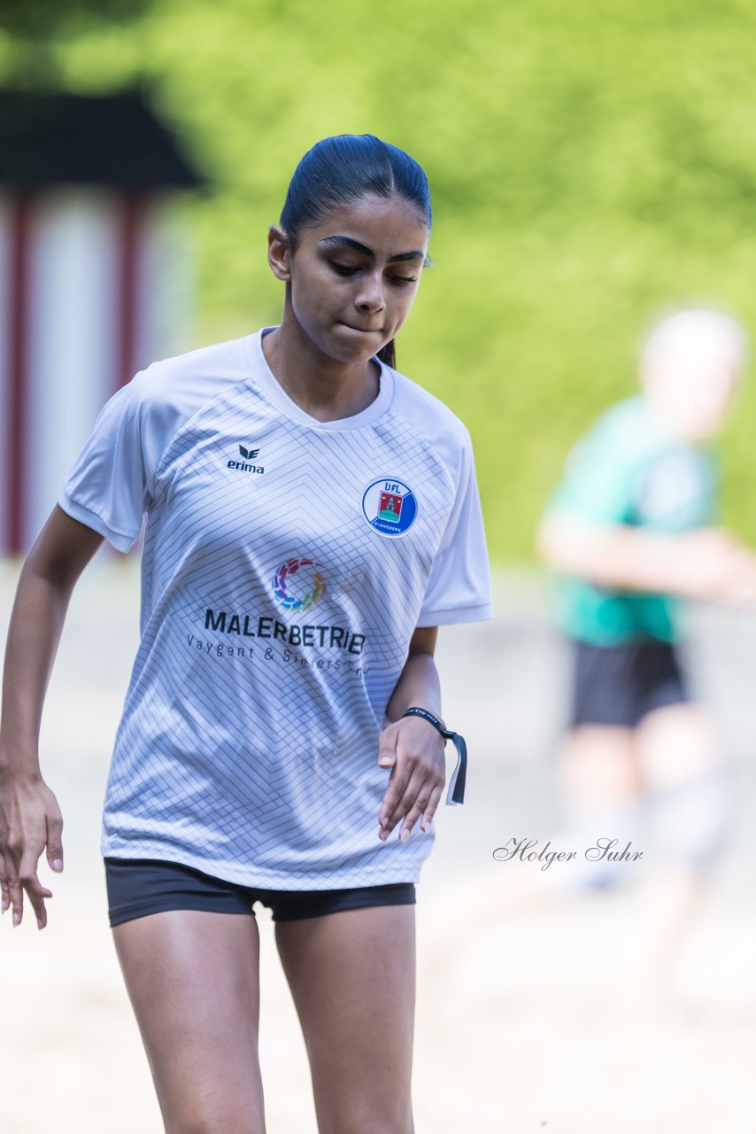 Bild 103 - wBJ/wCJ Beachsoccer Cup